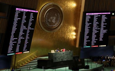 Painel mostra placar da votação sobre a Rússia na ONU