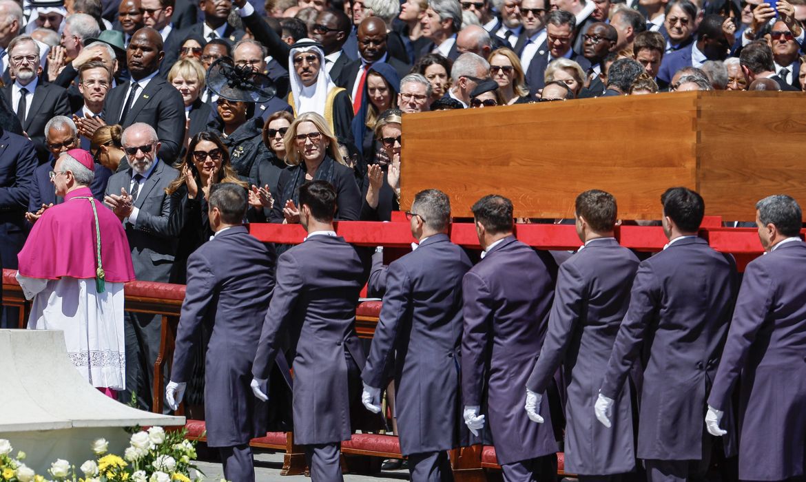 Vaticano, 26/04/2025 - Presidente da República, Luiz Inácio Lula da Silva, durante Missa das Exéquias em intenção de Sua Santidade o Papa Francisco. Átrio da Basílica de São Pedro, Praça de São Pedro. Foto: Ricardo Stuckert/PR