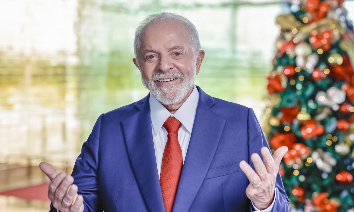 21.12.2023 - Presidente da República, Luiz Inácio Lula da Silva, durante o pronunciamento à Nação - Mensagem de Fim de Ano, no Palácio da Alvorada. Brasília - DF.  Foto: Ricardo Stuckert / PR