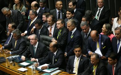 Brasília - Sessão para votação da autorização da abertura do processo de impeachment da presidenta Dilma Rousseff, no plenário da Câmara dos Deputados (Marcelo Camargo/Agência Brasil)