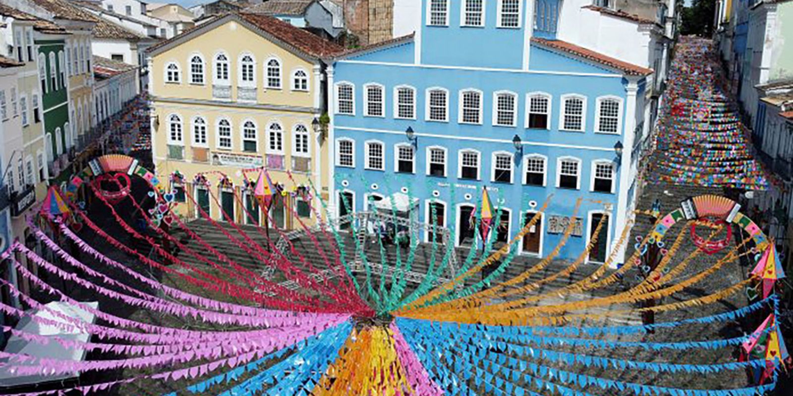 Artistas famosos agitam festas de São João no Nordeste