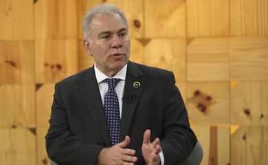 O ministro da Saúde Marcelo Queiroga é o entrevistado do programa Brasil em Pauta, na TV Brasil