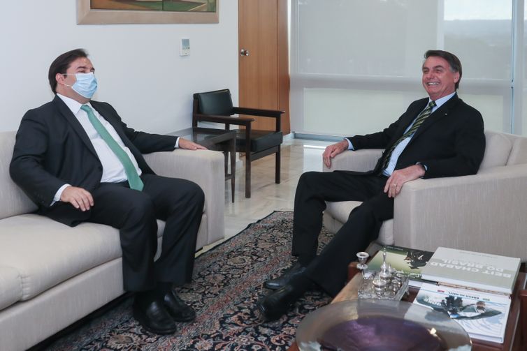 Presidente da Câmara dos Deputados,  Rodrigo Maia e o presidente da República, Jair Bolsonaro, durante encontro no palácio do planalto 
