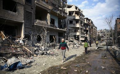Pesados ataques e bombardeios têm sido lançados contra a região de Ghouta Oriental, na Síria