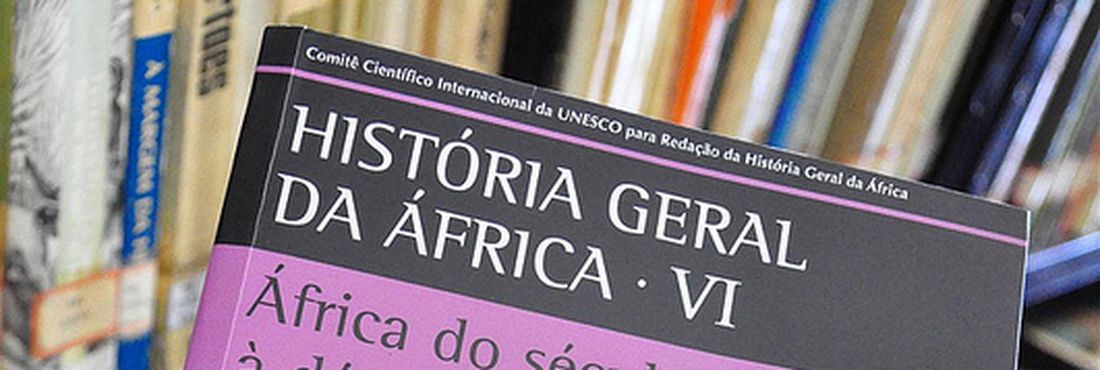 Coleção da Unesco sobre História Geral da África.