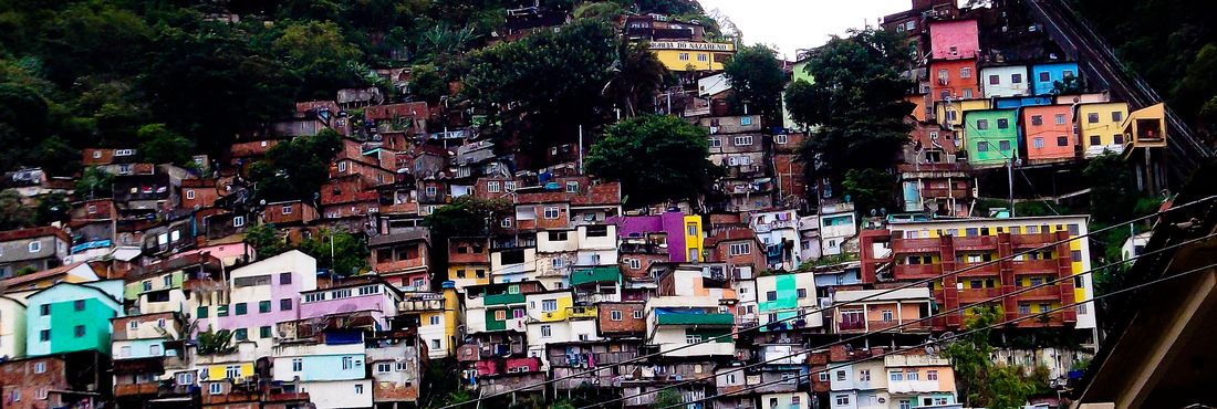 pobreza extrema favela