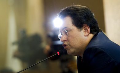 Brasília - O ministro de Minas e Energia, Eduardo Braga, fala sobre o arremate das concessões das 29 usinas hidrelétricas ofertadas em leilão da Aneel, com arrecadação de R$ 17 bilhões (Marcelo Camargo/Agência Brasil)