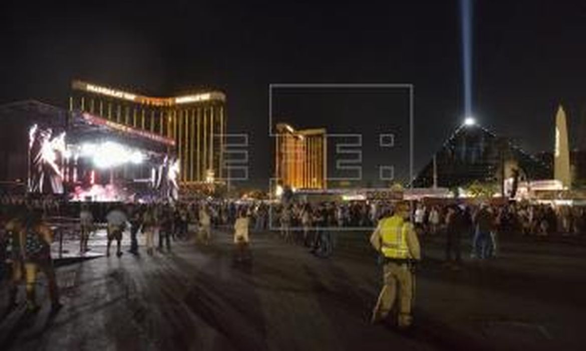 Ataque durante show em Las Vegas deixa mortos e feridos - Foto Agência EFE