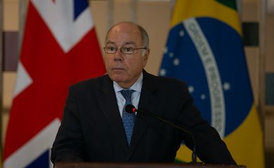 Brasília (DF) 24/05/2023 –  O  ministro das Relações Exteriores, Mauro Vieira, durante declaração à imprensa. Foto Valter Campanato/Agência Brasil.