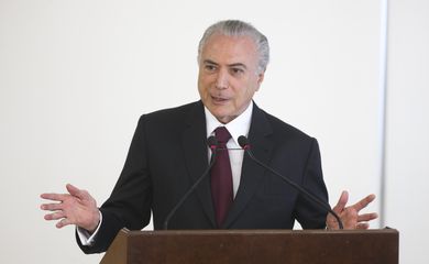 Brasília - O presidente Michel Temer participa da cerimônia de assinatura do Contrato de Estruturação Financeira da Santa Casa de São Paulo (Antonio Cruz/Agência Brasil)
