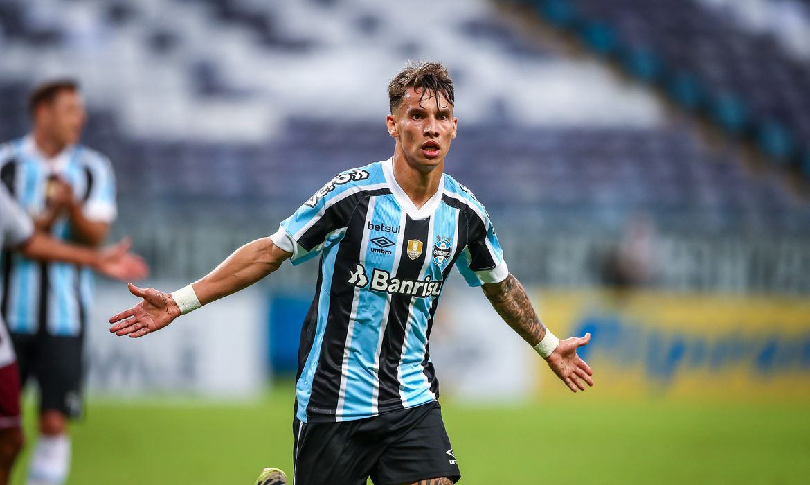 Ferreirinha marcou um dos gols da vitória do Grêmio por 2 a 0 sobre Caxias no GAúcho - em 09/05/2021