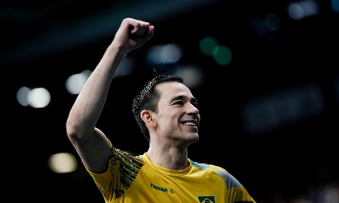Alexandre Loureiro/COB/Direitos Reservados Calderano vence anfitrião francês Alexis Lebrun e avança às oitavas do tênis de mesa em Paris 2024 - Olimpíada - em 31/07/2024