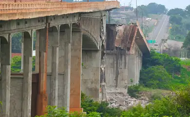 Estreito-MA 23/12/20224 Governador do Maranhão em Estreito para averiguar a situação da ponte Juscelino Kubitschek de Oliveira, que desabou neste domingo. Foto Reprodução do Instagram/ / governador/ Carlos Brandão