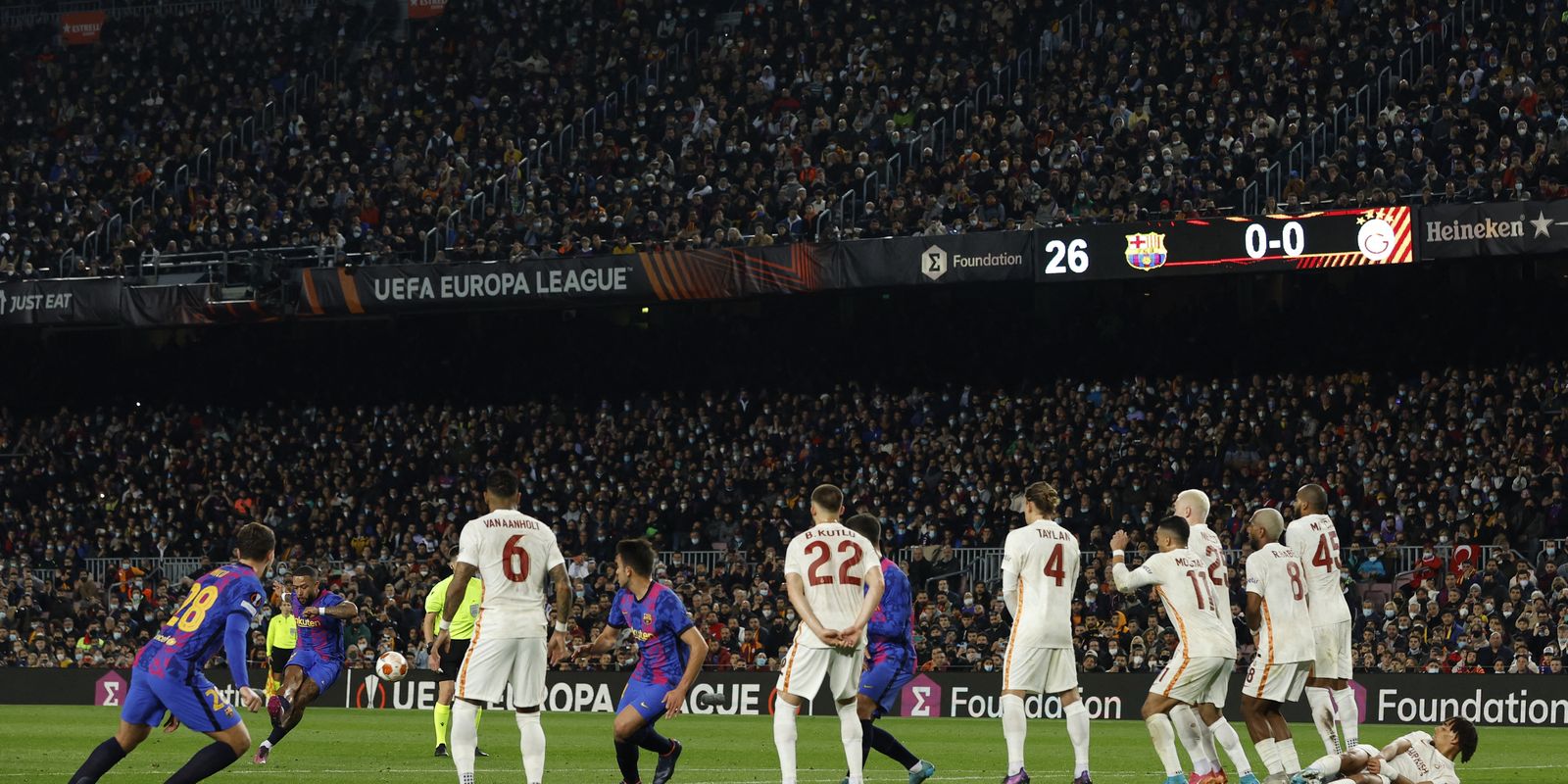 Barcelone fait match nul sans but avec Galatasaray en Ligue Europa