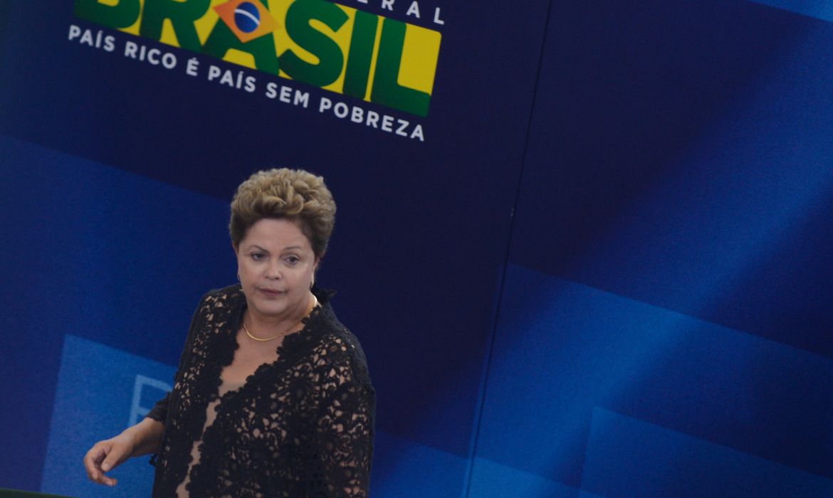 A presidenta Dilma Rousseff participa de cerimônia de posse dos novos ministros do Desenvolvimento Agrário; das Cidades; da Ciência, Tecnologia e Inovação; da Pesca e Aquicultura; do Turismo; e da Agricultura, Pecuária e Abastecimento.