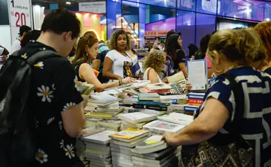 Rio de Janeiro (RJ), 05/09/2023 – Público lota a 20ª Bienal do Livro do Rio de Janeiro, no Riocentro, na Barra da Tijuca, zona oeste da capital fluminense. Foto: Tomaz Silva/Agência Brasil