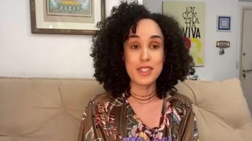 Luana Ibelli, jornalista: &quot;A minha sensação é que estou sempre vivendo com a água no pescoço, adiando tarefas por cinco meses quando levo só vinte minutos para executar&quot;.