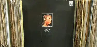 Álbum &quot;Ela&quot;, de Elis Regina 