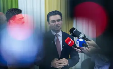 Brasília (DF), 17/12/2025 – O ministro do turismo, Celso Sabino, anuncia sua saída do governo durante entrevista no ministério. 
Foto: Joédson Alves/Agência Brasil