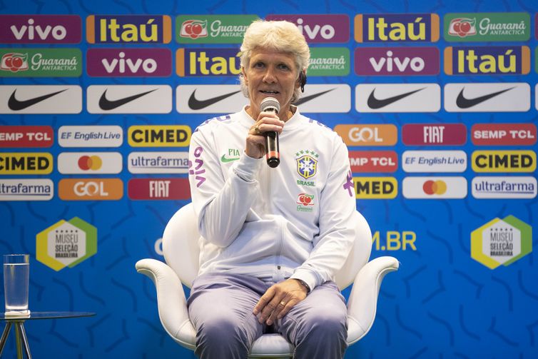 Sueca Pia Sundhage é apresentada como nova técnica da seleção feminina brasileira de futebol