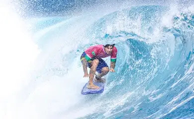 gabriel medina, paris 2024, surfe