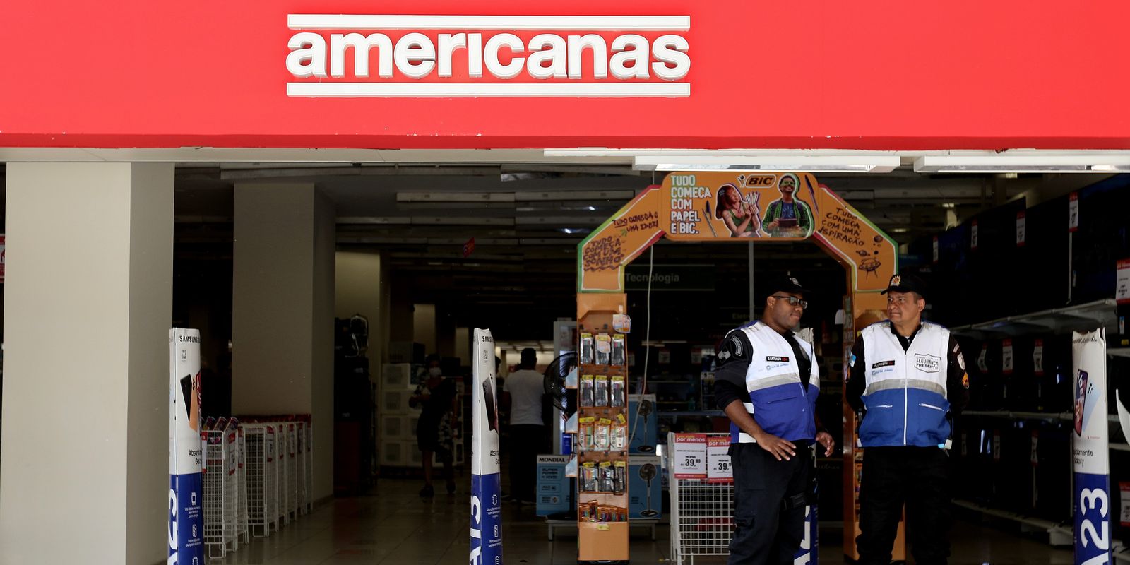 Justiça suspende pagamento a 1,3 mil credores das Lojas Americanas