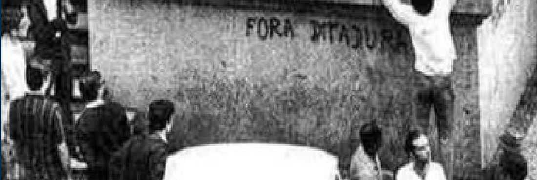Manifesto contra a ditadura militar no Brasil.