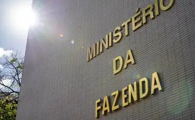 Brasília (DF) 24/07/2023 - Fachada do ministério da fazenda, nesta segunda feira o CEO da Braskem, Roberto Bischoff se reuniu no ministério com o ministro da pasta, Fernando Haddad.
Foto: Rafa Neddermeyer/Agência Brasil