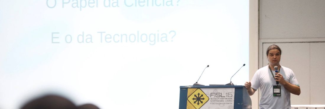 Painel da Fisl discute ciência aberta