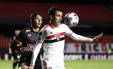 Copa Libertadores - Group E - Sao Paulo v Rentistas