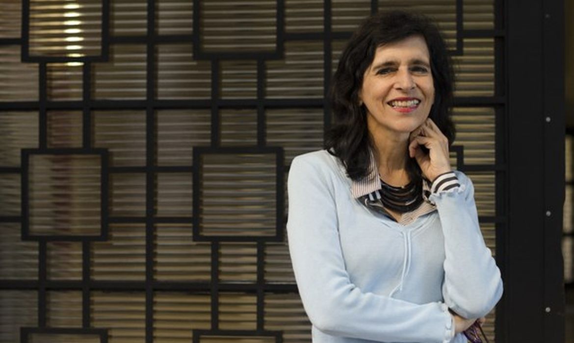 A física brasileira Márcia Barbosa é uma das novas pesquisadoras eleitas para a Academia Mundial de Ciências 