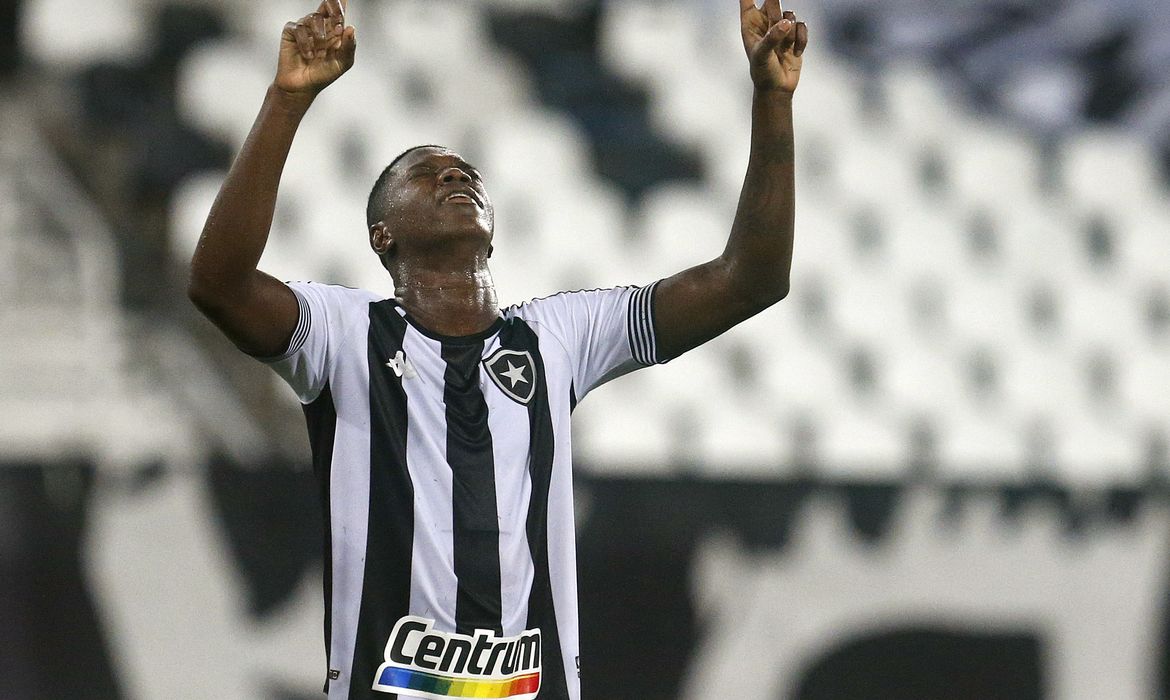 Botafogo vencer Resende por 3 a 0 no Engenhão, na segunda rodada da Taça Guanabara - Campeonato Carioca - em 07/03/2021