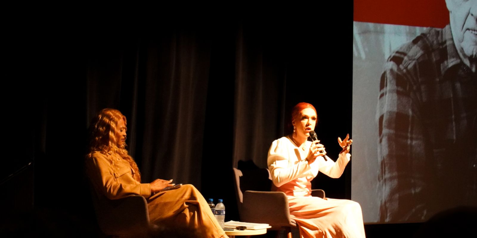 En un evento drag, Rita von Hunty ataca el “capitalismo de plataforma”