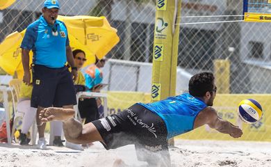 Nesta quinta-feira (24), as duplas masculinas de vôlei de praia entraram em ação para os primeiros jogos da fase classificatória da etapa inicial do Circuito Brasileiro de 20/21
