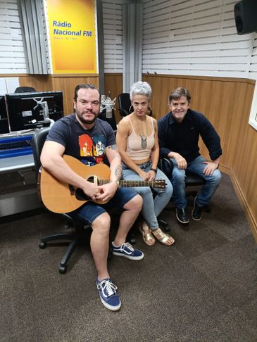 Banda Quinta Essência, Mari Coelho e Gleisson Chaves/Denise Oliveira - Produção Rádio Nacional FM Banda Quinta Essência, Mari Coelho e Gleisson Chaves