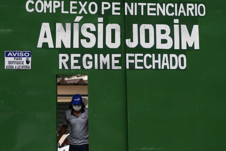 Manaus - Portão principal do Complexo Penitenciário Anísio Jobim (Compaj), na capital amazonense (Marcelo Camargo/Agência Brasil)