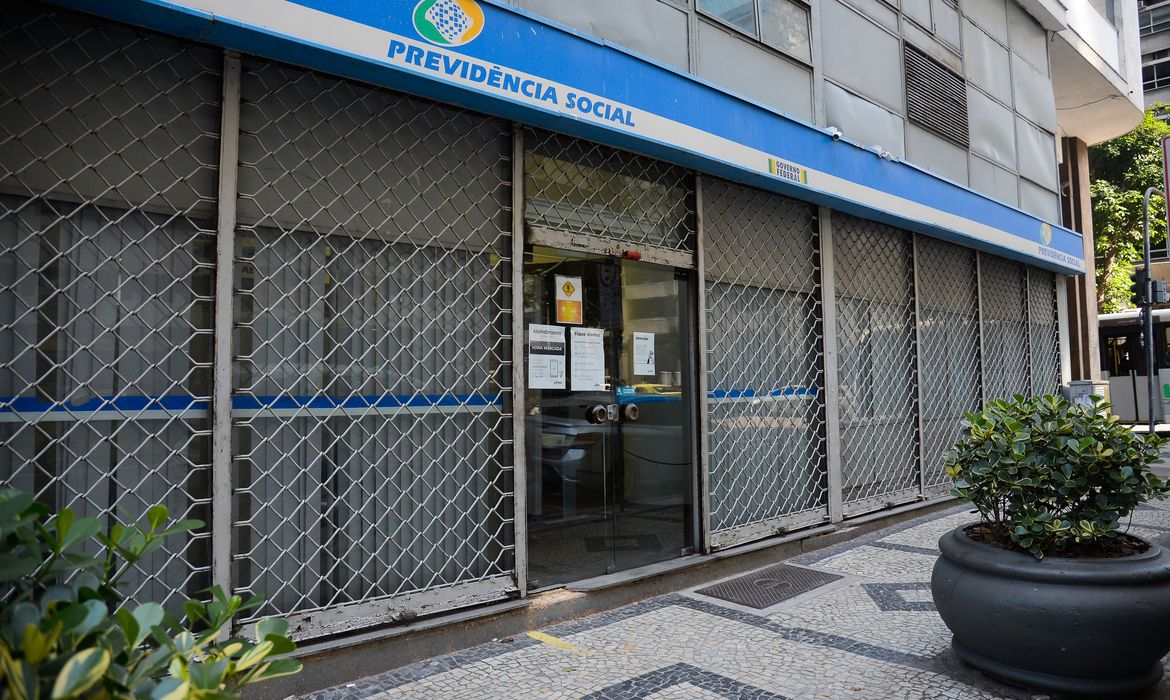 #Brasil: INSS retoma atendimento presencial sem agendamento