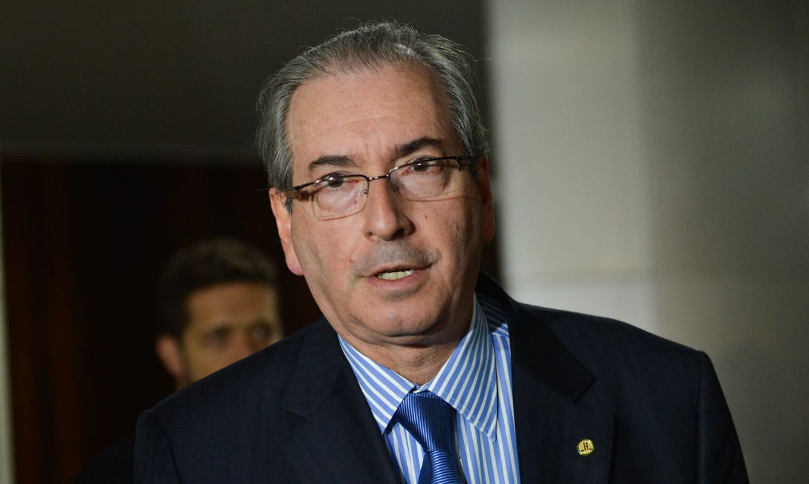 Brasília - Presidente da Câmara dos Deputados, Eduardo Cunha, fala à imprensa  (Antonio Cruz/Agência Brasil)