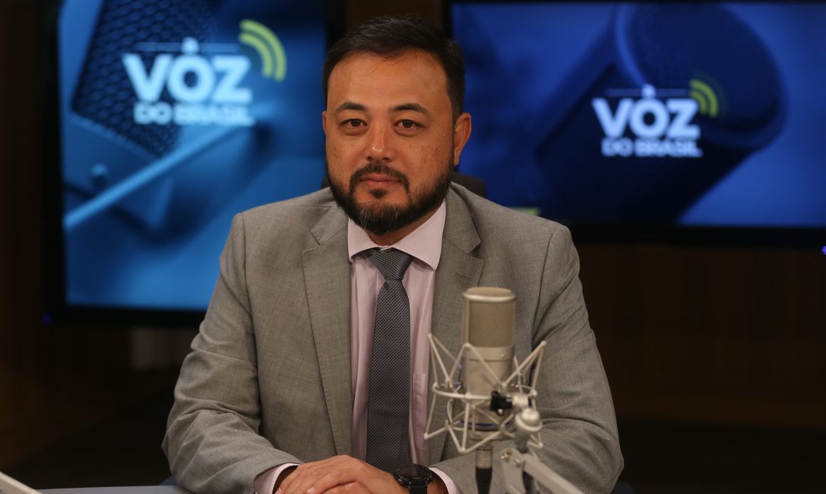 Diretor do Departamento de Canais e Identidade Digital, Luiz Carlos Miyadaira Ribeiro, é o entrevistado no programa A Voz do Brasil