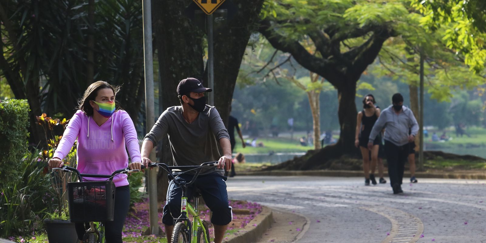 Máscaras não afetam respiração ou trazem risco à prática de exercícios