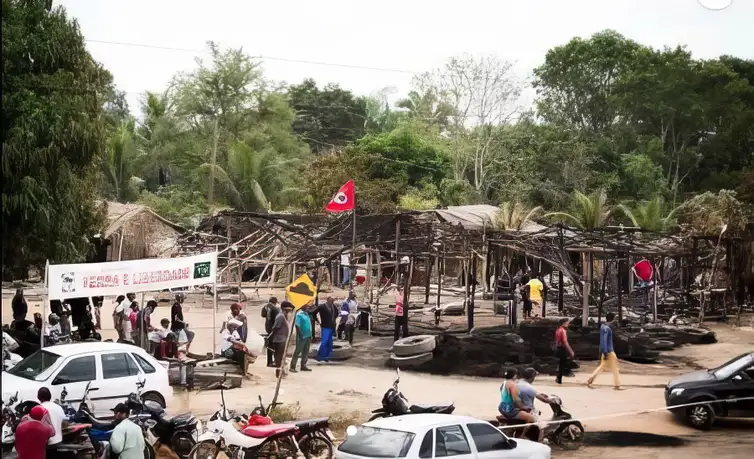 Parauapebas (PA) - Incêndio em acampamento do MST deixa 9 mortos, no Sul do Pará. Foto: Instagram/Ícaro Matos/MST-PA