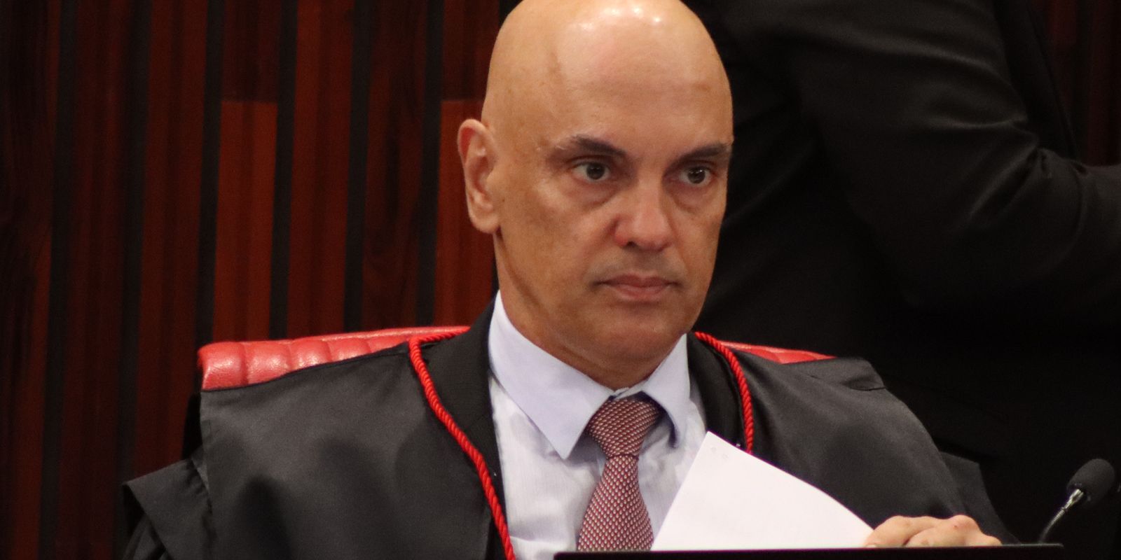 Moraes vota a favor da descriminalização do porte de maconha