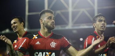 Felipe Vizeu é um dos trunfos do Flamengo nesta noite