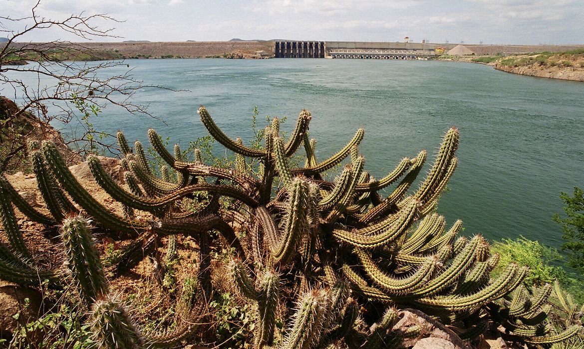 Barragem Itaparica em Pernambuco