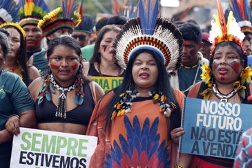Belém (PA), 17/11/2025 - Ministra dos Povos Indígenas, Sônia Guajajara, particia da Marcha Global dos Povos Indígenas - A Resposta Somos Nós, evento paralelo à COP30. Foto: Bruno Peres/Agência Brasil
