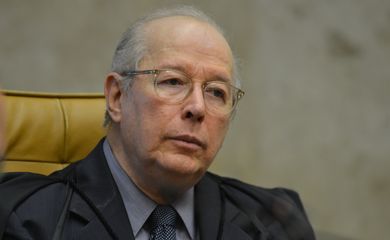 O ministro Celso de Mello, durante julgamento da  validade de prisão em segunda instância