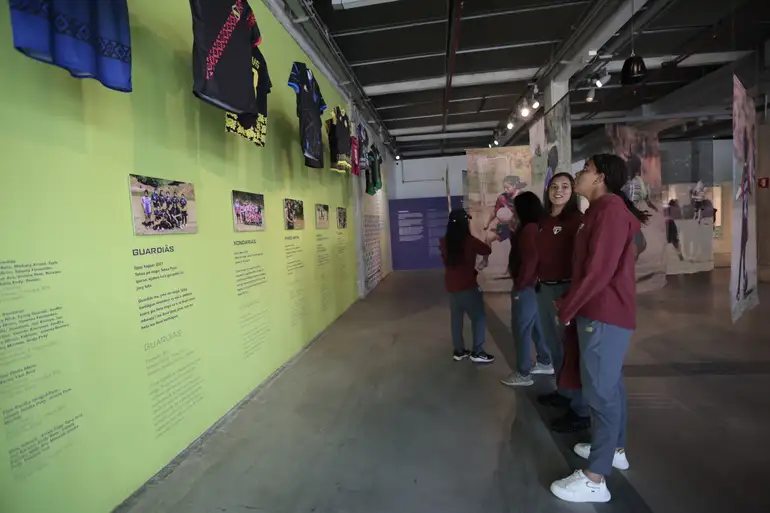 São Paulo (SP), 18/06/2025 -  TV Brasil com convidados no Museu do Futebol para assistir a transmissão do jogo São Paulo x Internacional pelo Campeonato Brasileiro Feminino. Foto: Paulo Pinto/Agência Brasil