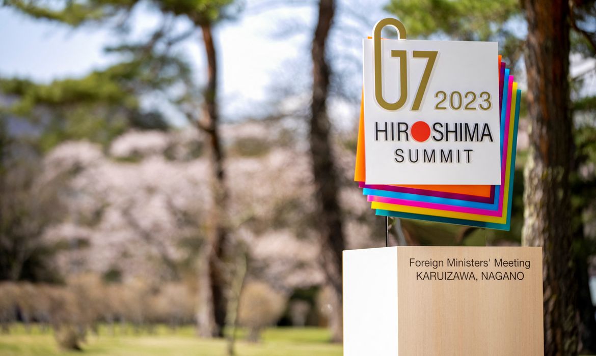 Logo da reunião do G7 que será realizada em Hiroshima durante encontro de chanceleres na cidade japonesa de Karuizawa