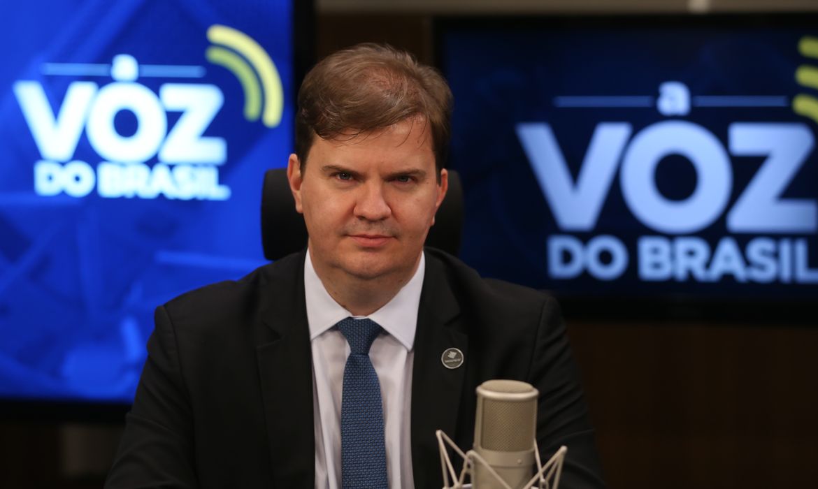 Presidente da Dataprev, Gustavo Canuto é o entrevistado do Programa A Voz do Brasil.

