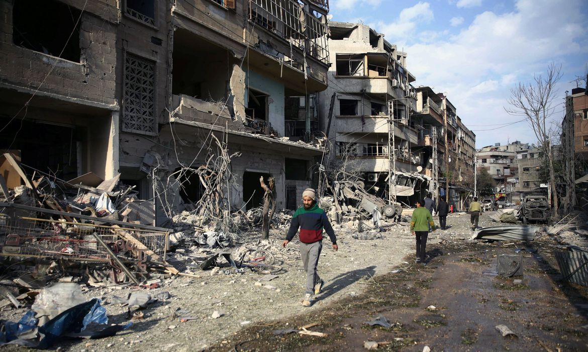 Pesados ataques e bombardeios têm sido lançados contra a região de Ghouta Oriental, na Síria
